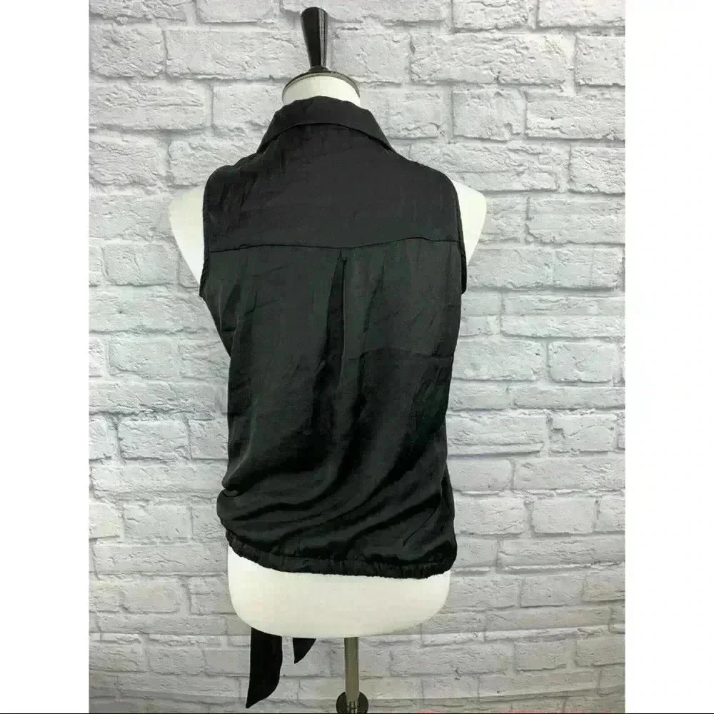 NEW YORK & CO Black Tank Top - Picture 2 of 3
